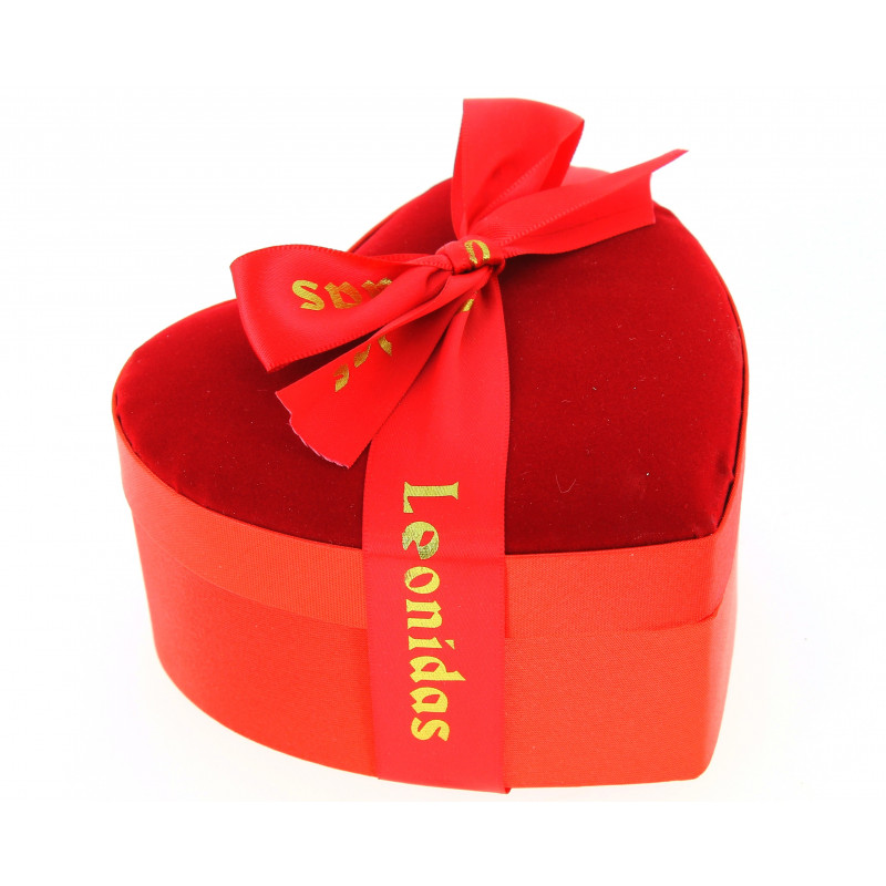 Mini cœur velours 2 étages garni de 205 g de Chocolats Leonidas.