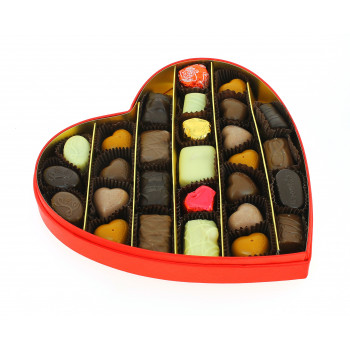 Maxi cœur velours garni de 380g de Chocolats Leonidas. Maxi cœur velours garni de 380g de Chocolats Leonidas.