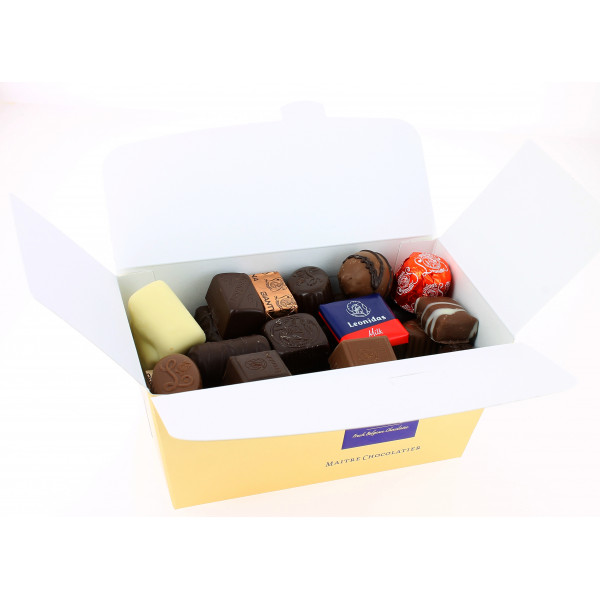 Carton de 12 ballotins 750 g de chocolats Leonidas assortis