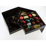 Coffret Prestige 3 étages garni de 700g de Chocolats Leonidas.