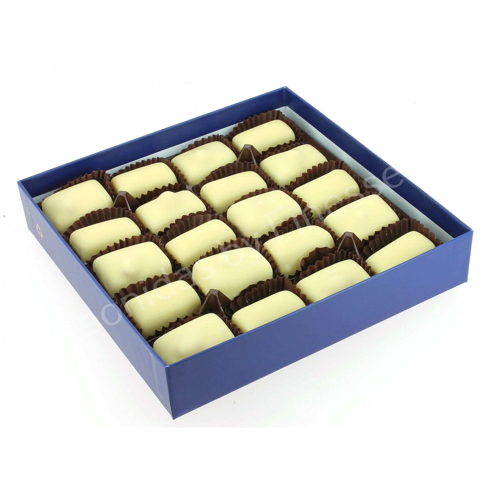 Cœur velours médium garni de 220 g de chocolats Leonidas