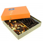 Coffret mix orangettes et mendiants garni de 350 g de chocolats Leonidas