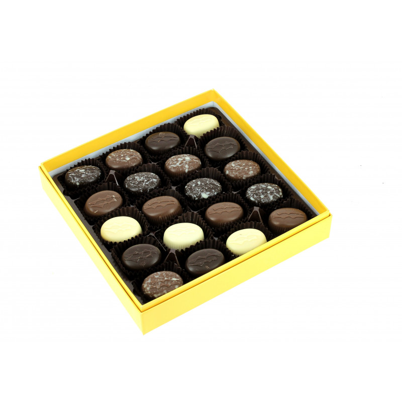 Coffret passion garni de 300 g de chocolats Leonidas