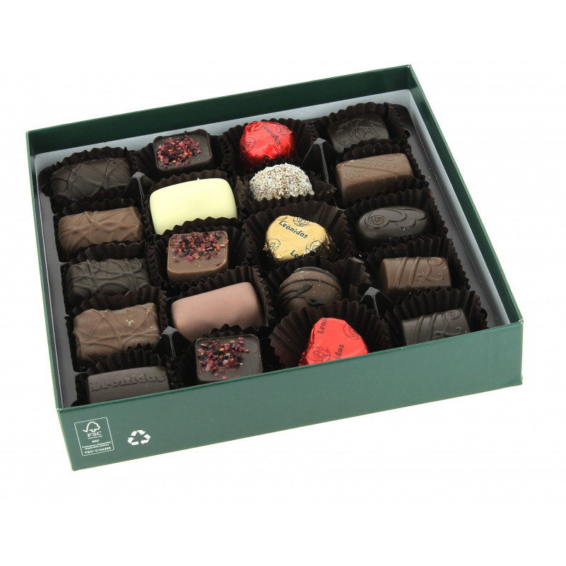Coffret carré vert de Noël garni de 320 g de chocolats Leonidas