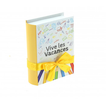 Cahier de vacances garni de 165 g de chocolats Leonidas