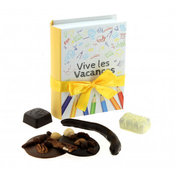 Cahier de vacances garni de 165 g de chocolats Leonidas