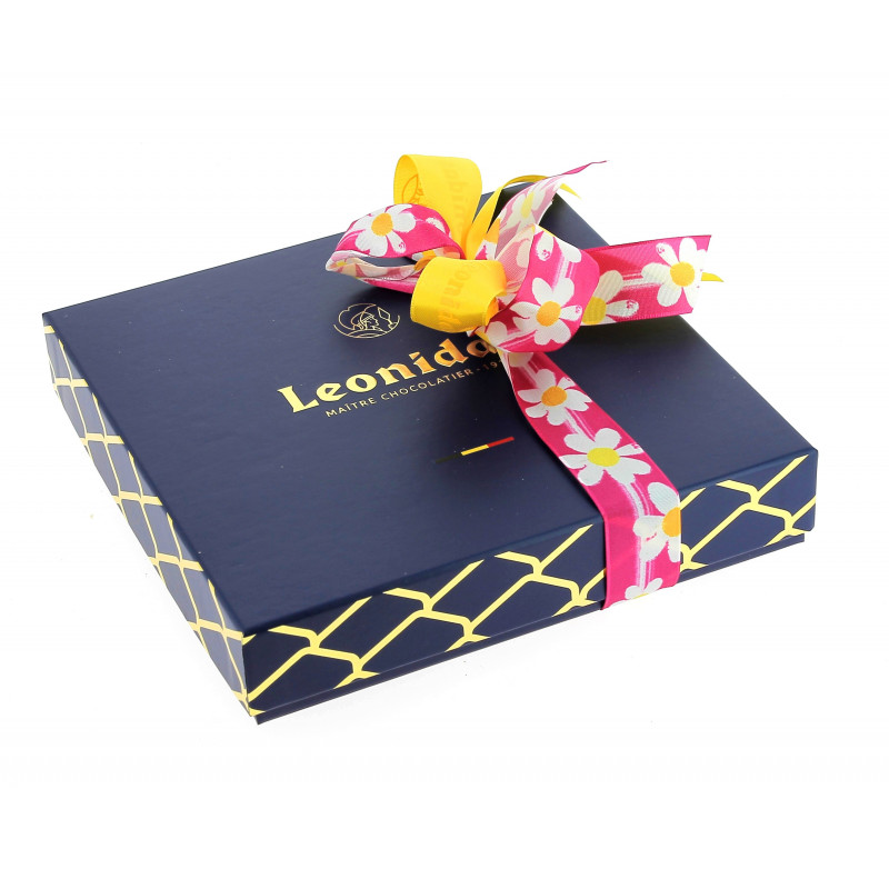 Coffret Arc en ciel garni de 680 g de petits œufs en chocolat Leonidas