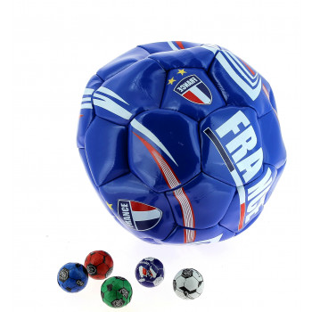 Ballon de foot garni de 280 g de Chocolats Leonidas